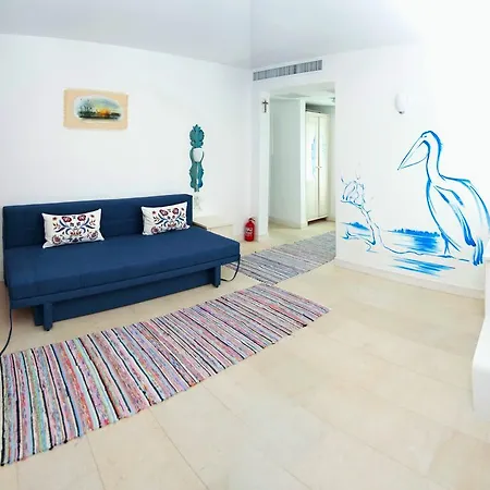 Deltarium Aegis Guest house *